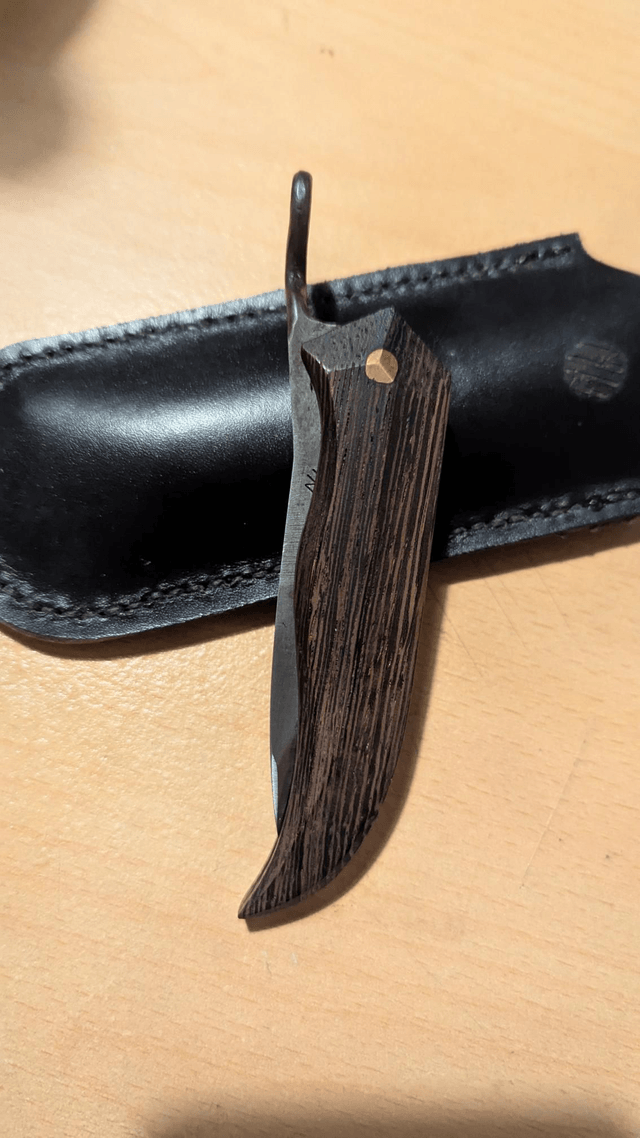Couteau piémontais.